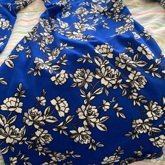 OLIVIA MATTHEWS Off-the-Shoulder Chinoiserie Floral Dress - Picture 4 of 12